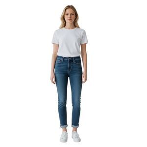Levi's New 724 High-Rise Straight Cropped 25